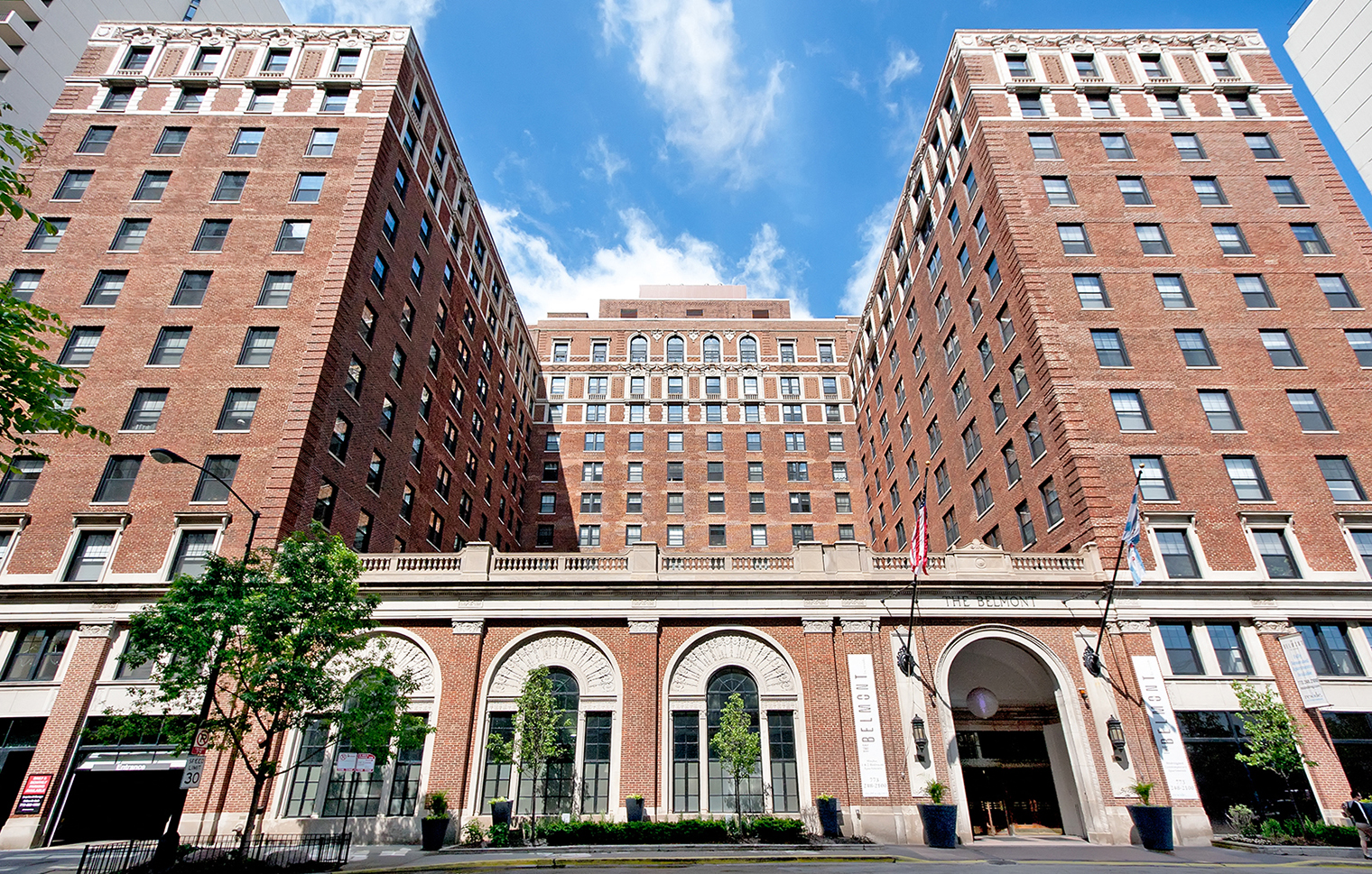 Apartments in Lakeview, Chicago The Belmont by Reside